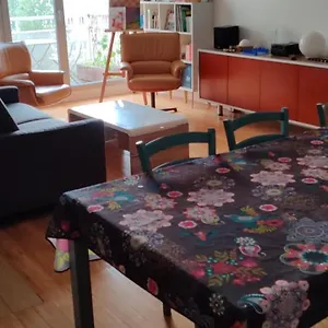 A 5 Minutes Du Métro Habitación en casa particular